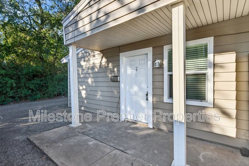 816 South Crockett Street