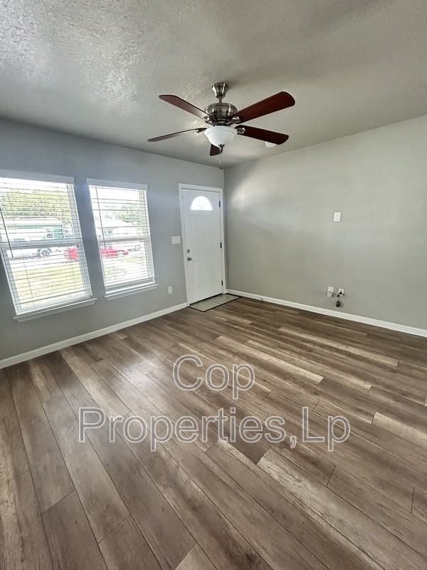 614 El Monte Blvd - Photo 3 of 20