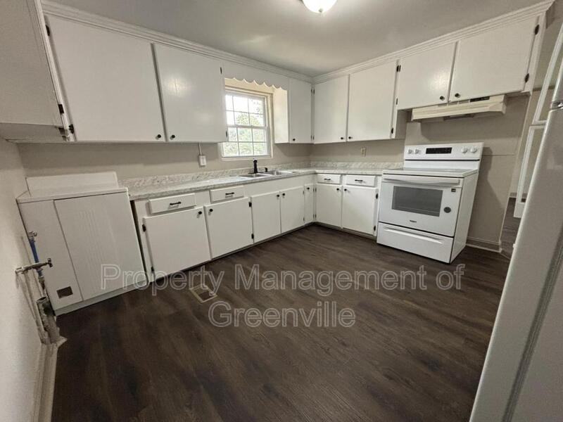 621 Hayes Road - Photo 2 of 14