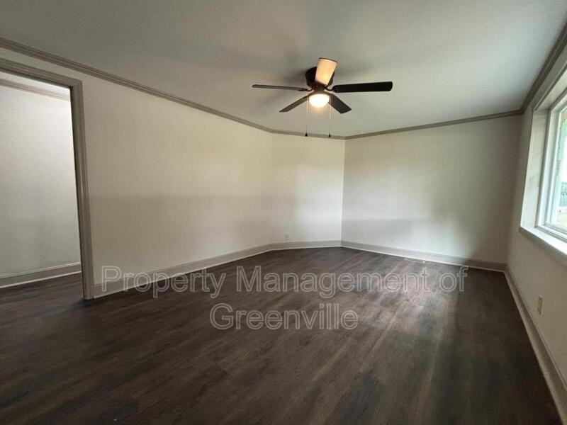 621 Hayes Road - Photo 5 of 14