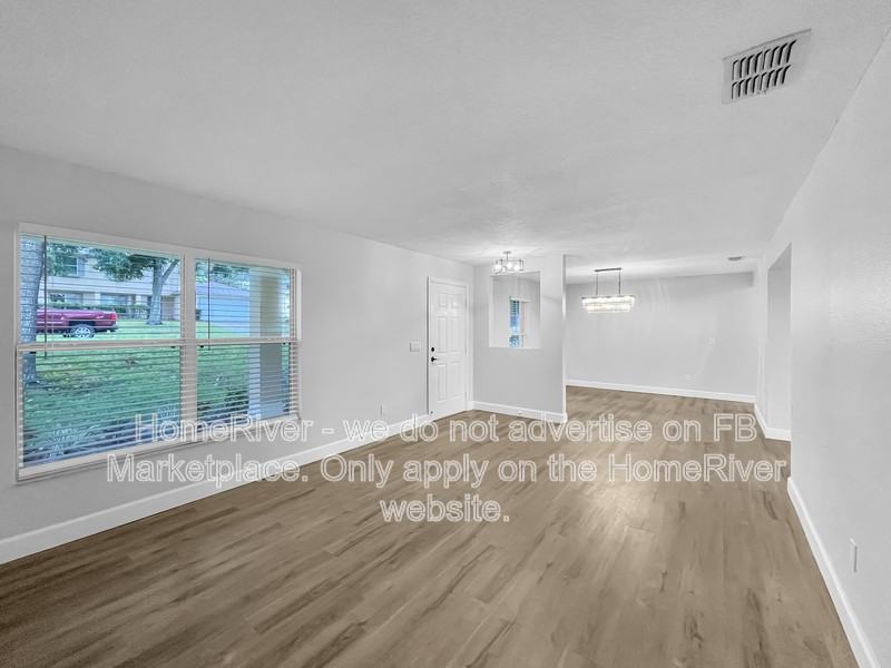 2018 Knollcrest Dr - Photo 3 of 34