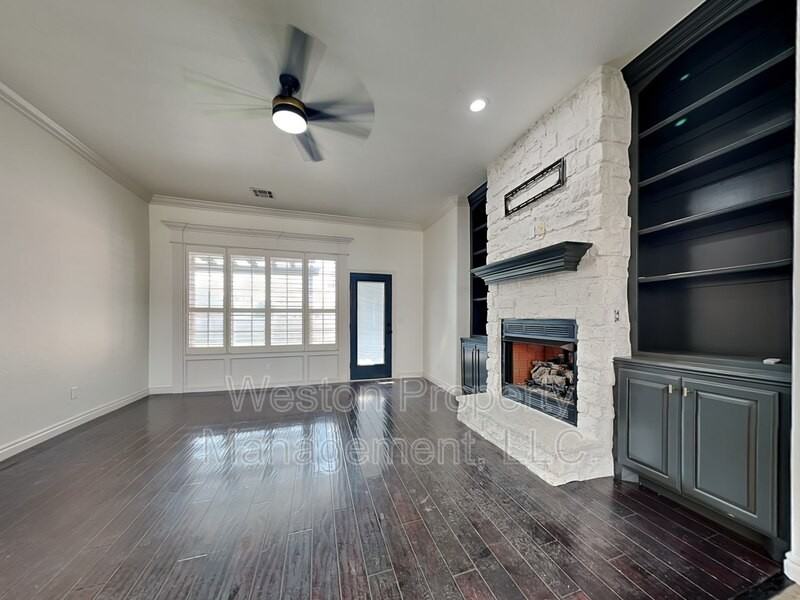 2008 Se 9th St - Photo 3 of 19