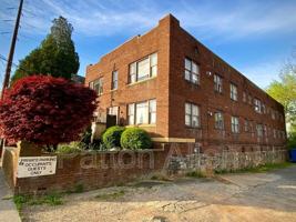 featured image of 60 Flint St #8