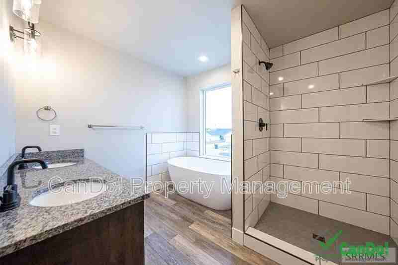 2987 Sunburst Dr - Photo 7 of 22