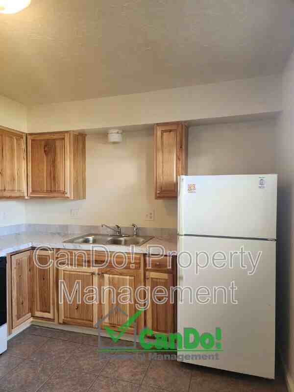 260 Carol Dr #4 - Photo 3 of 19