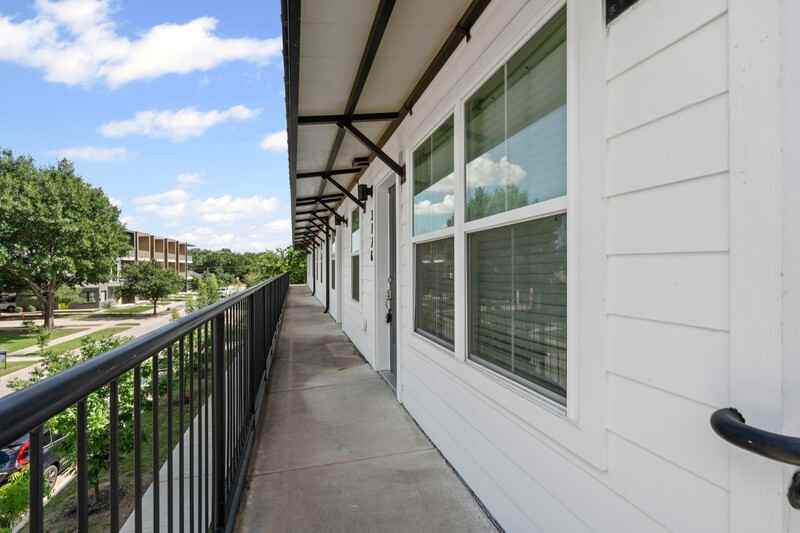 3128 Lubbock Ave - Photo 2 of 12