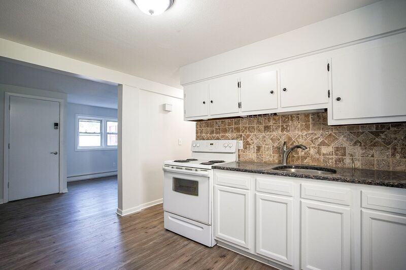 98 Alhambra Cir N #1A - Photo 7 of 12