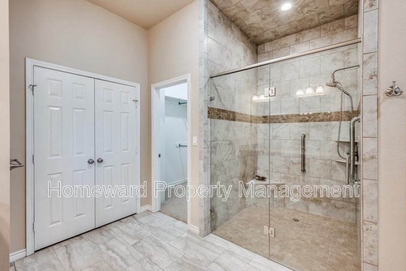 226 Country Ln - Photo 5 of 9