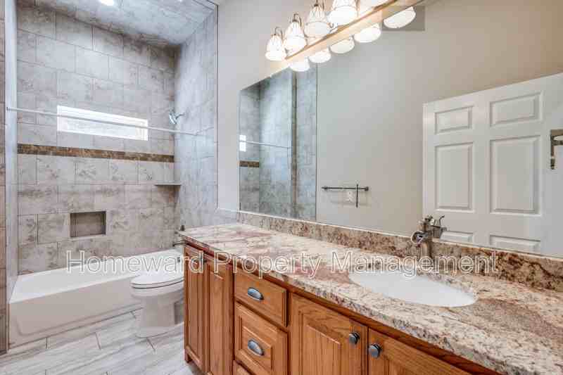 226 Country Ln - Photo 7 of 9