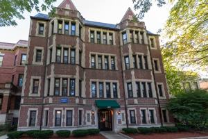 featured image of 4631 N Paulina St #109