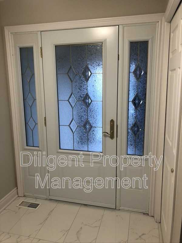 905 Central Park Blvd N - Photo 6 of 34