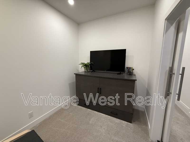 1776 Shannon Lake Rd - Photo 3 of 23