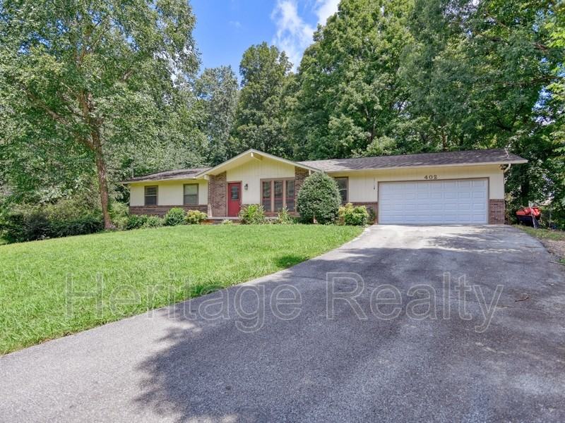 402 Harrow Rd - Photo 3 of 29