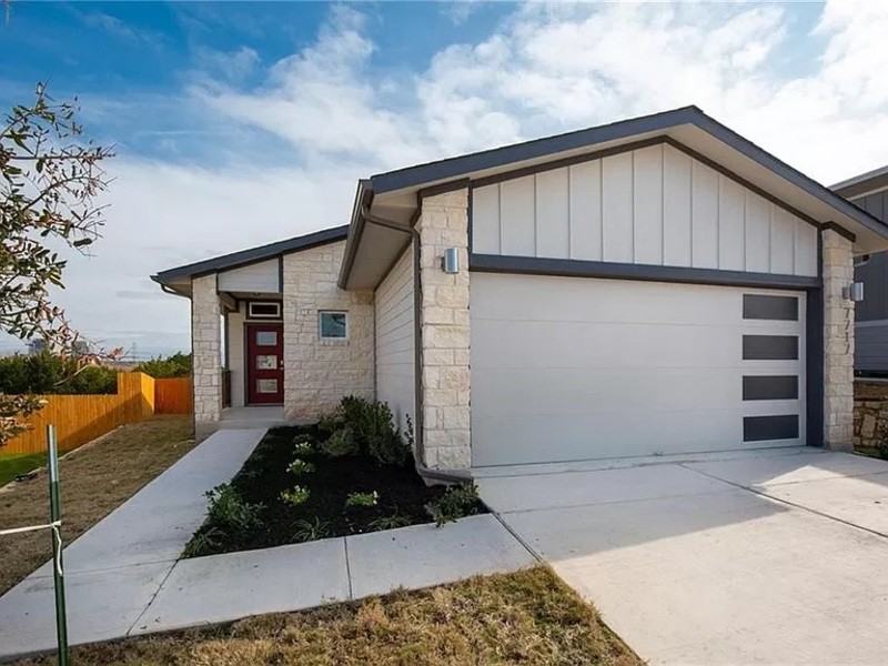 7717 Lowenfield Dr - Photo 3 of 20