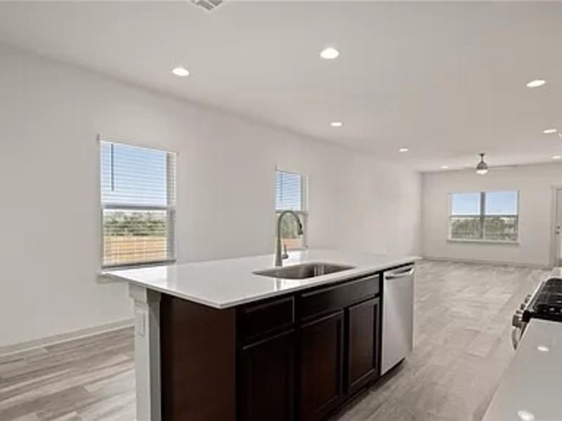 7717 Lowenfield Dr - Photo 6 of 20