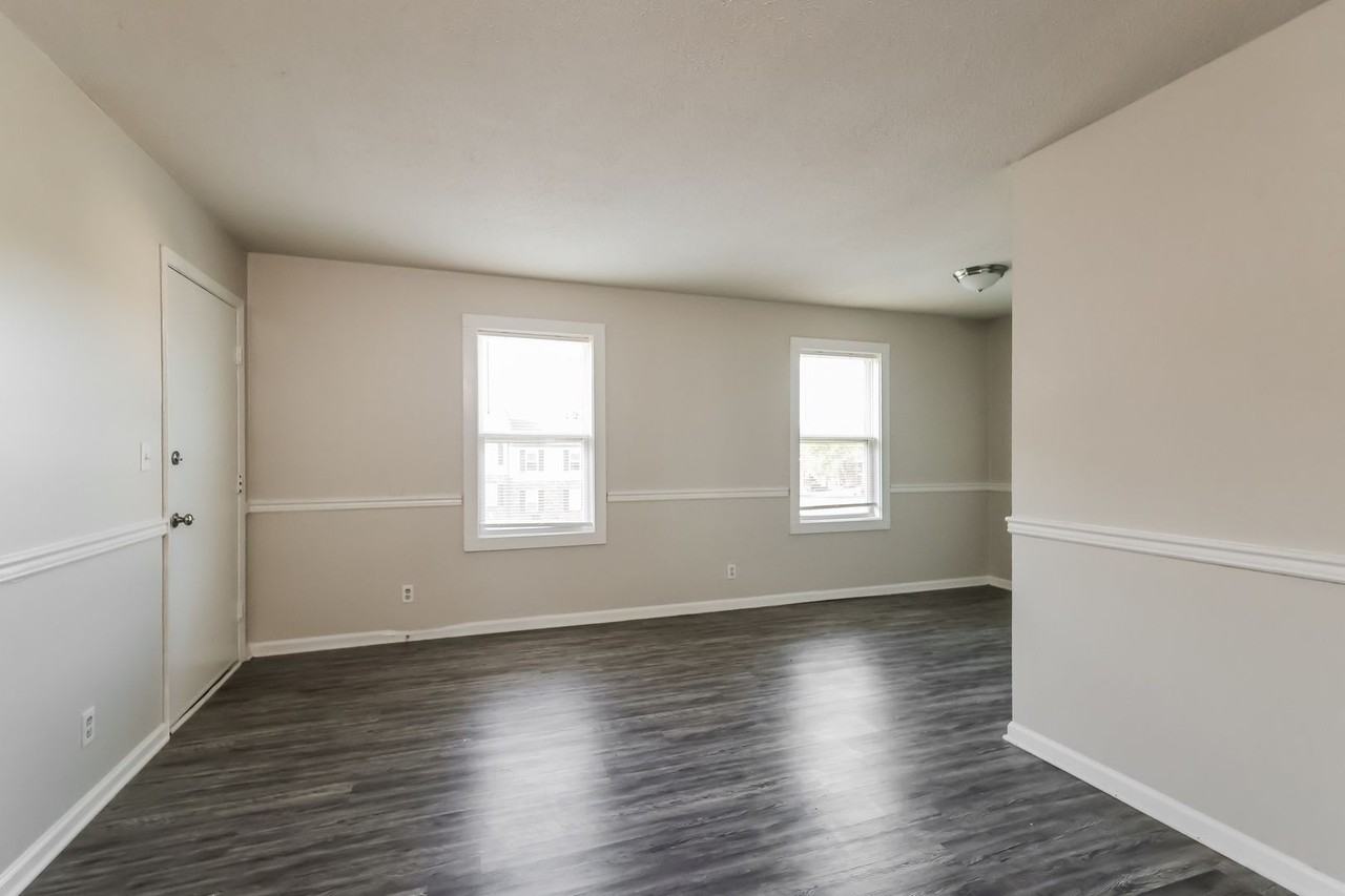 Garden View Apartments - Photo 3 of 23