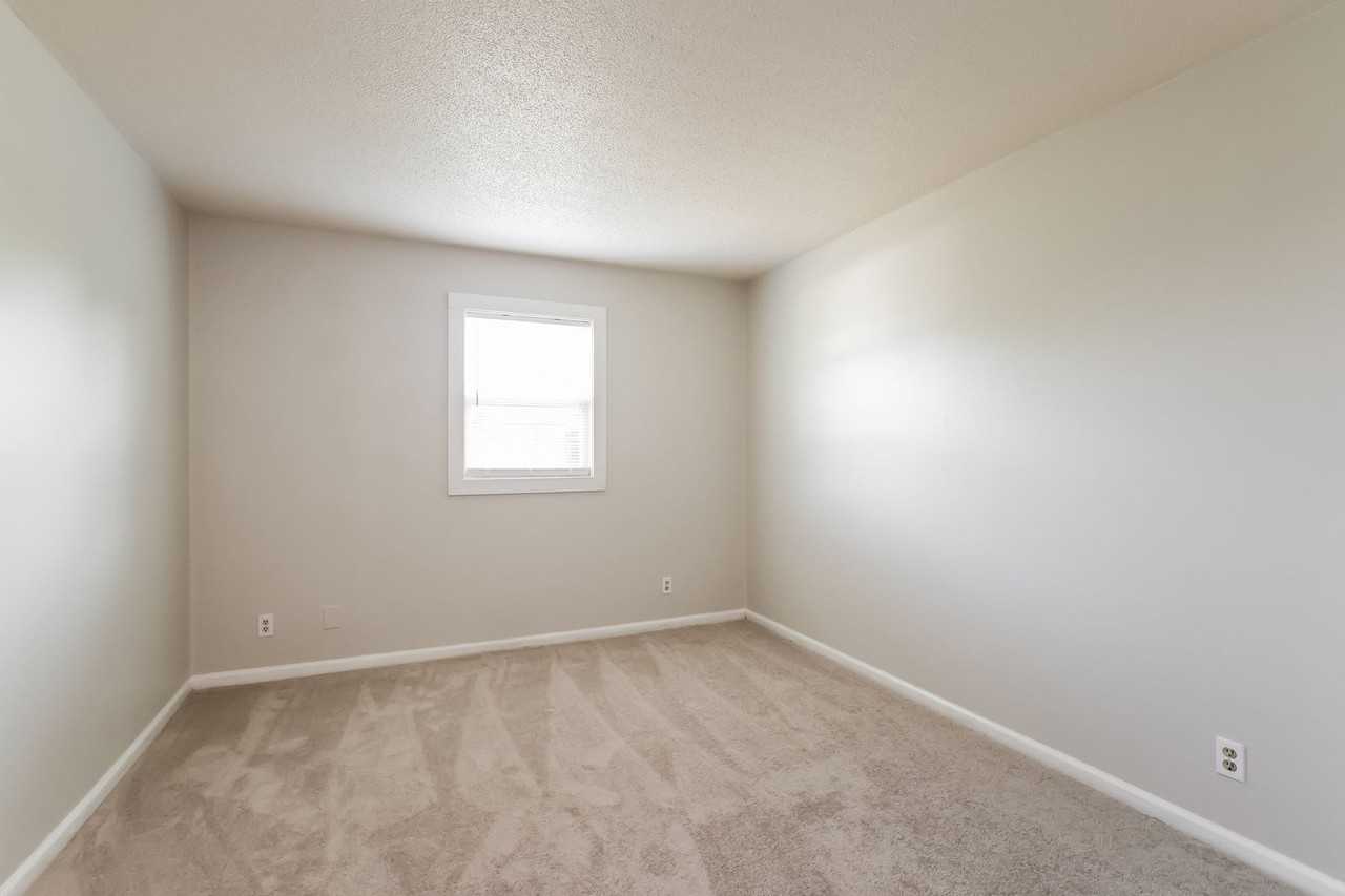 Garden View Apartments - Photo 7 of 23