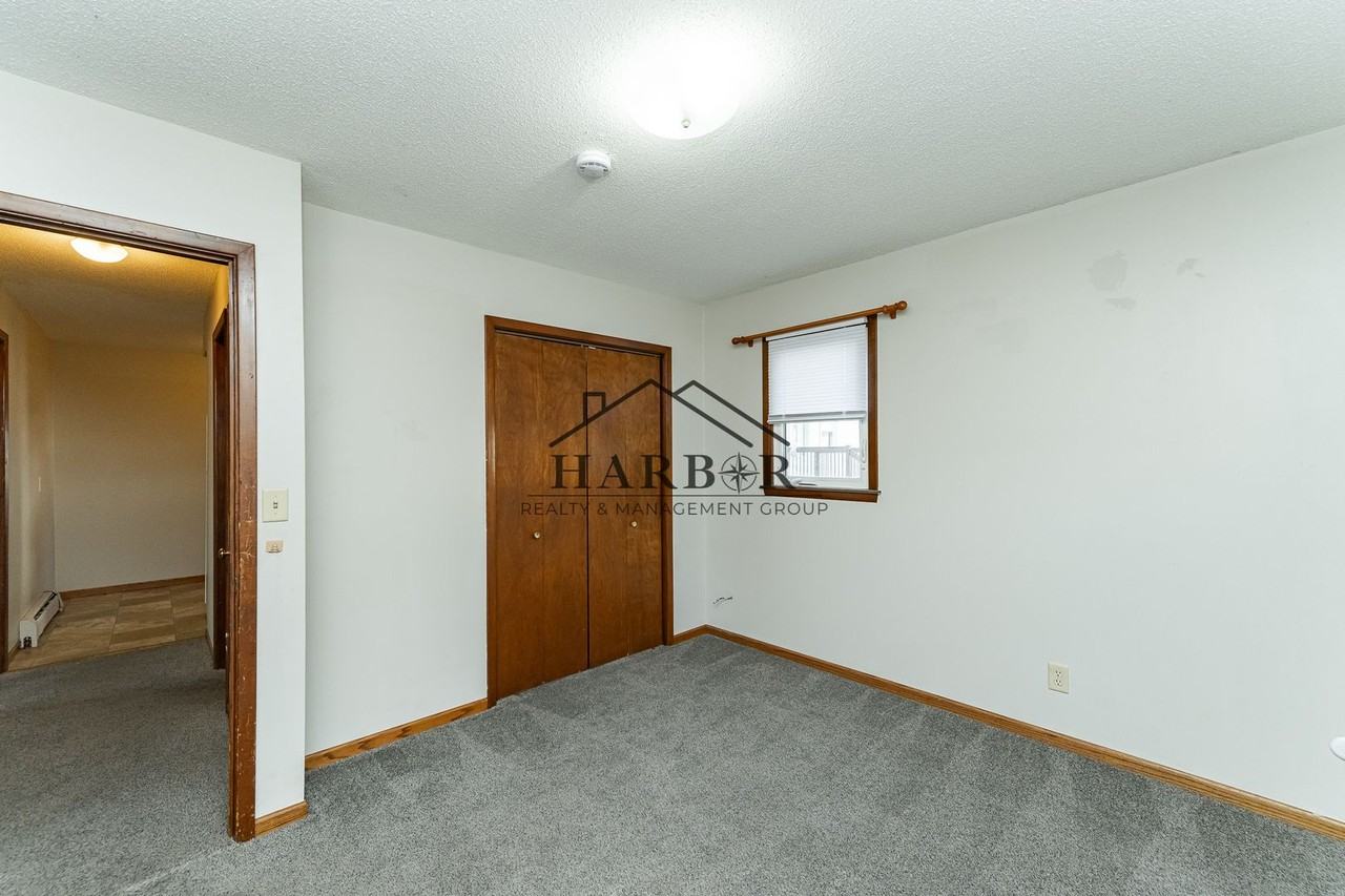 23 8th St Nw - Photo 5 of 19