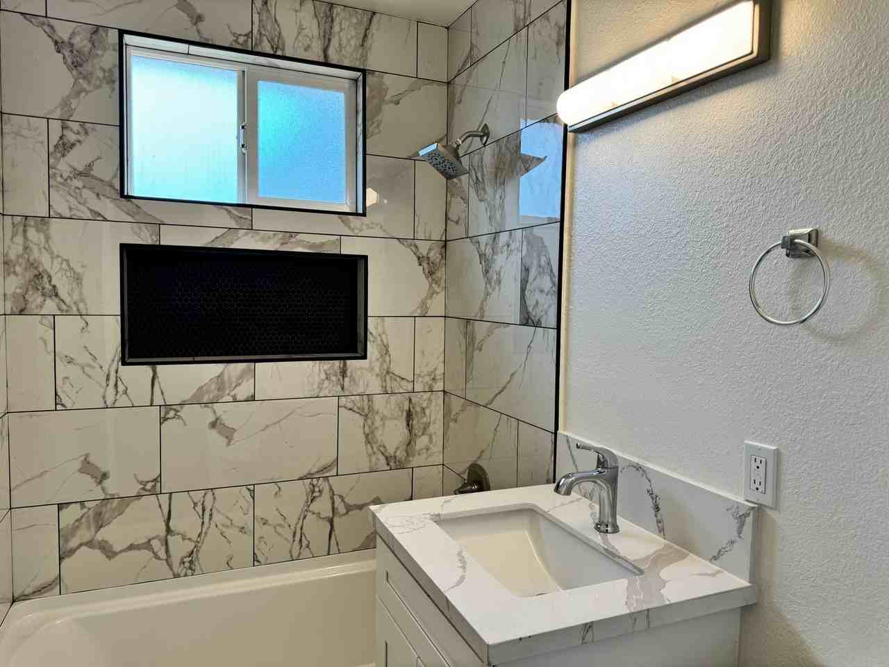 1016 Coleen Ct - Photo 6 of 17