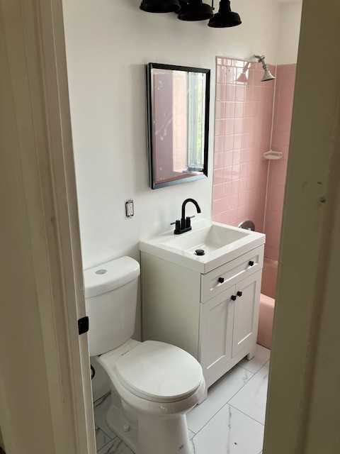 346 Lincoln St #4 - Photo 2 of 5