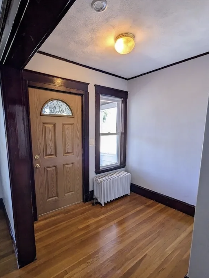 198 Malden St #1 - Photo 3 of 17