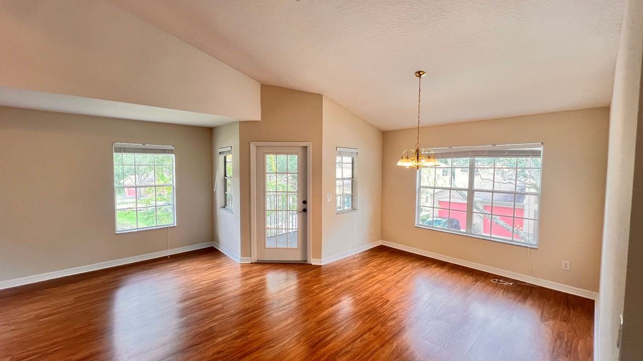 3658 Oakdale Circle #200 - Photo 4 of 38