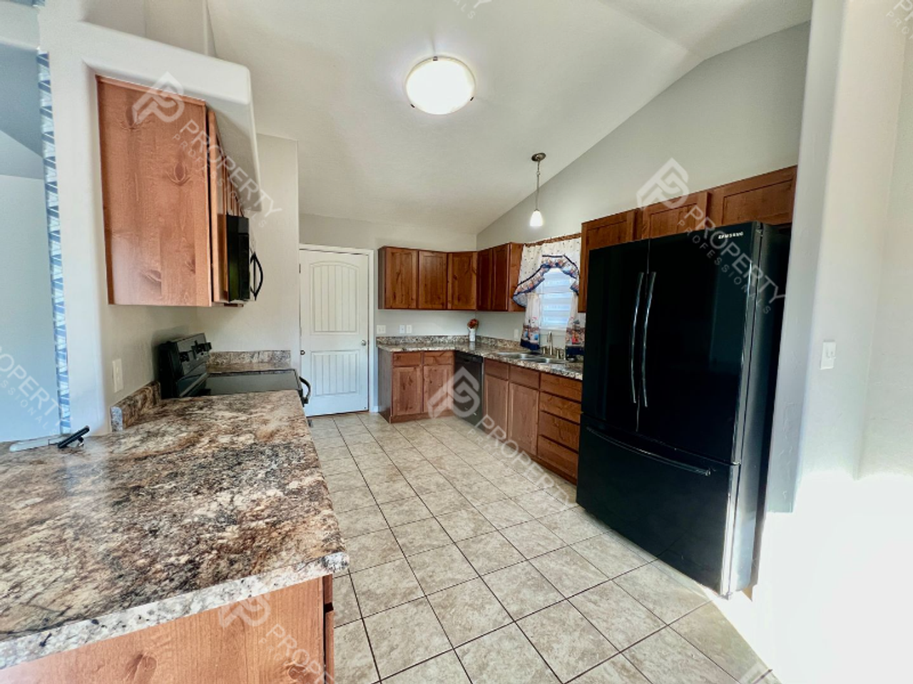 358 Grullo Ln - Photo 4 of 22