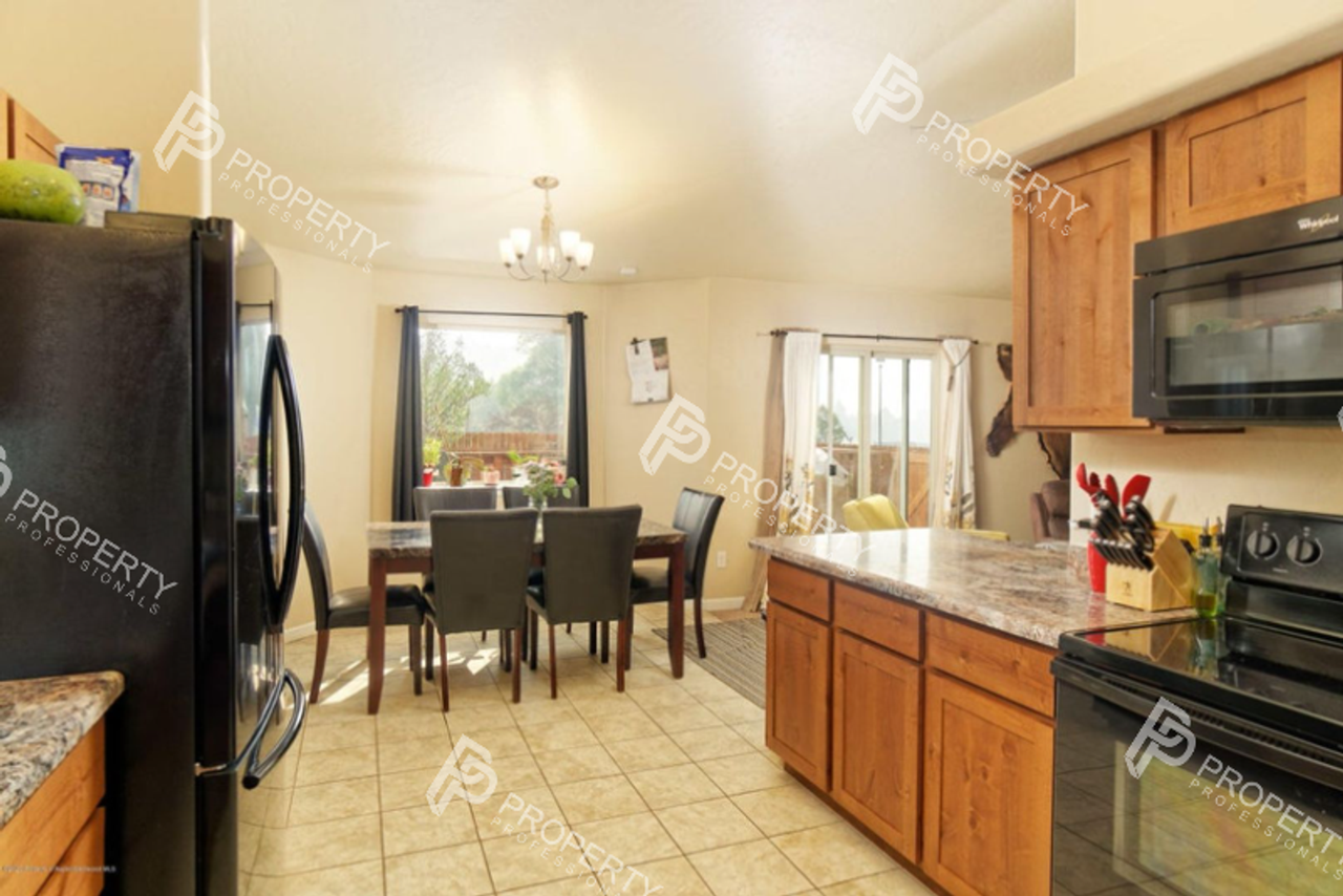 358 Grullo Ln - Photo 6 of 22