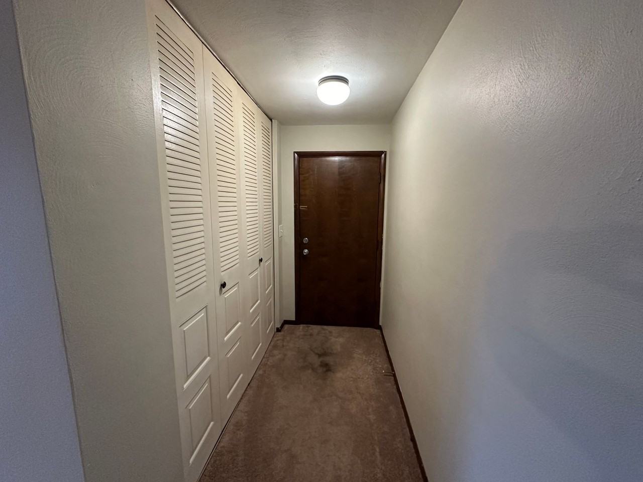 Country Club Garden Apartments - Photo 7 of 32