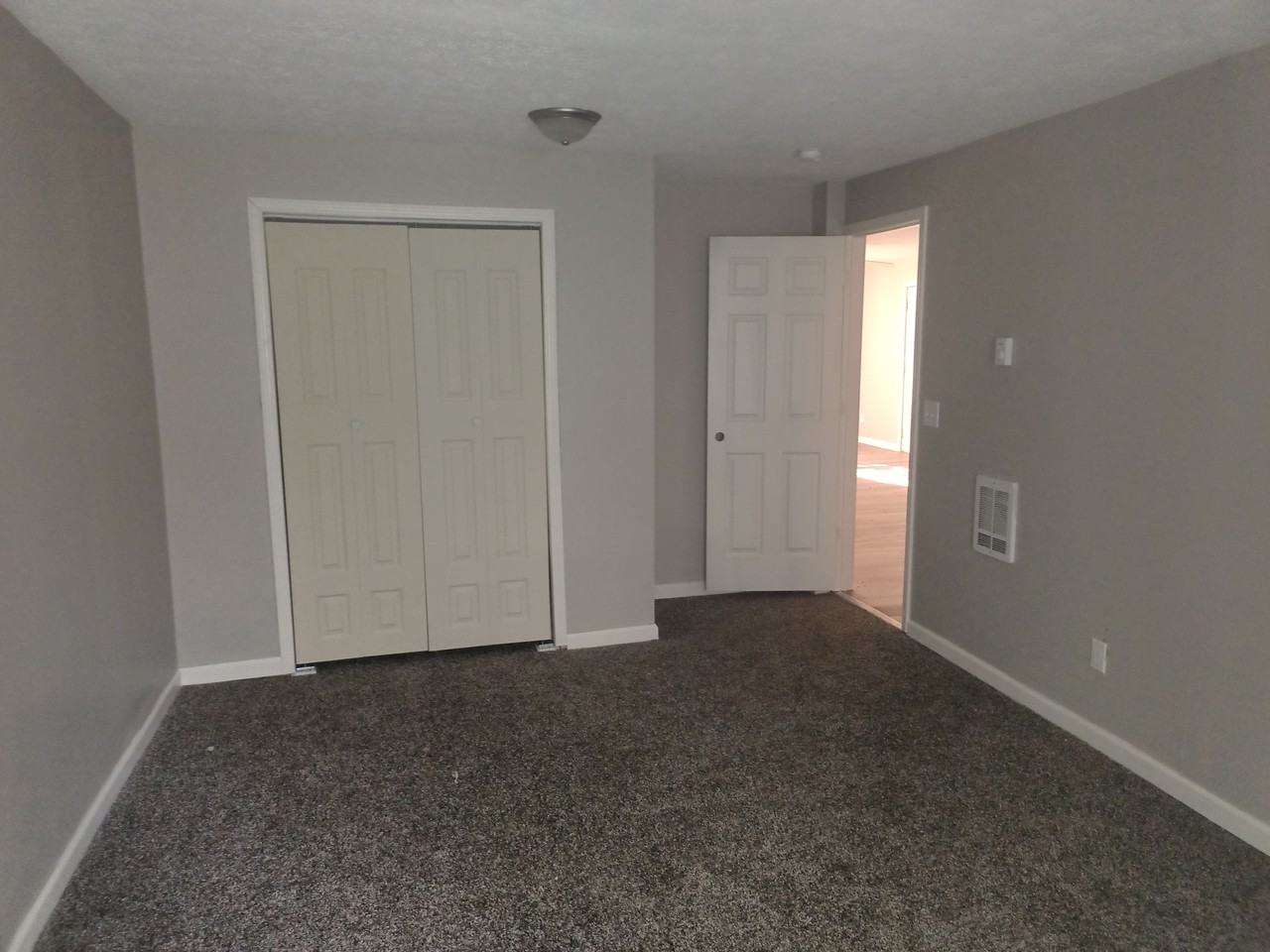 1010 South 14th Street #18 - Photo 5 of 7