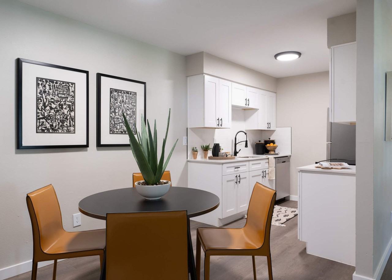 Highpoint Creek Apartments - Photo 5 of 30