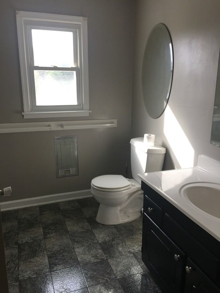 122 Spring Street - Photo 3 of 8