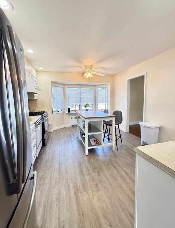 29 Edgewater Ave - Photo 2 of 12