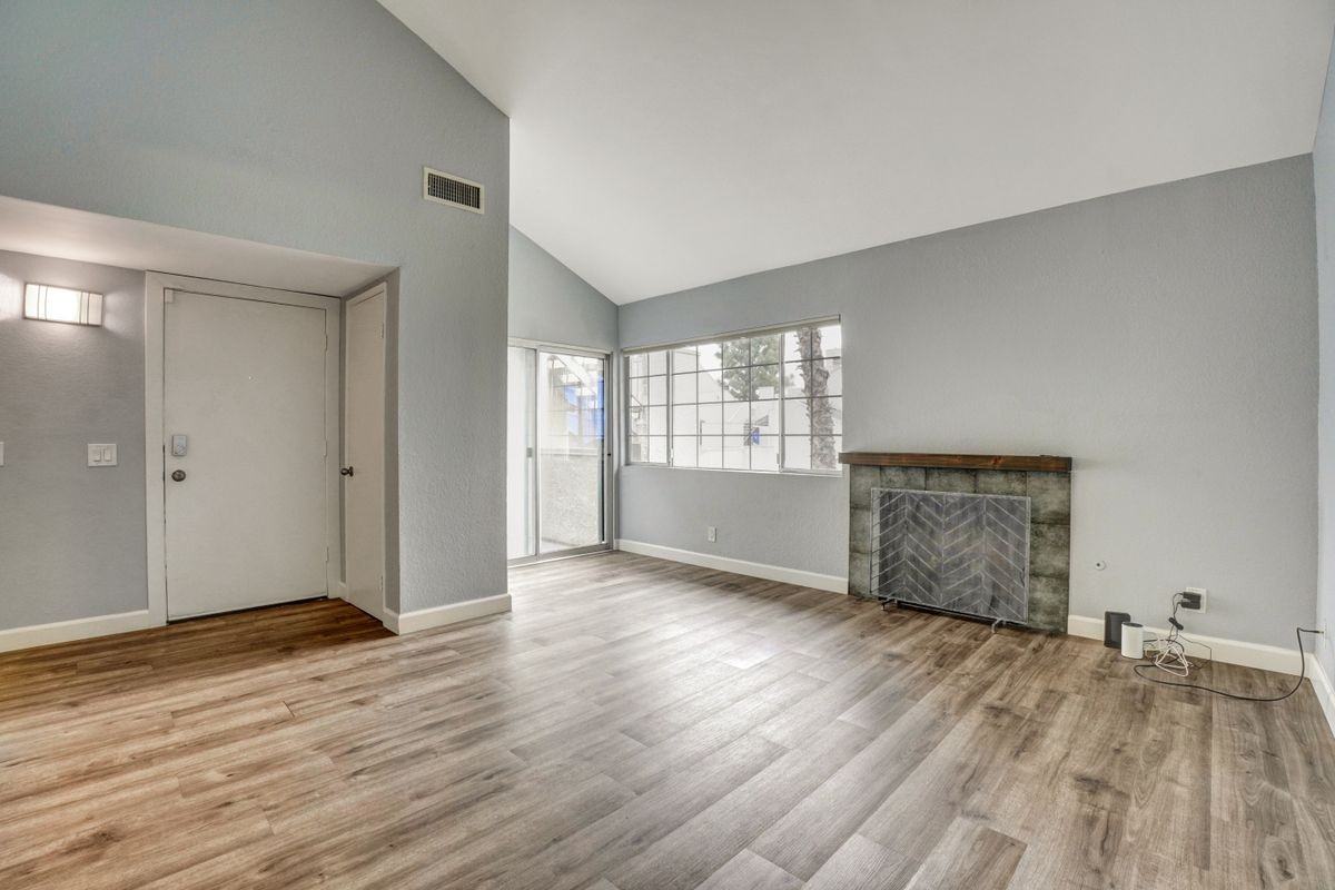 20155 Keswick St ##209