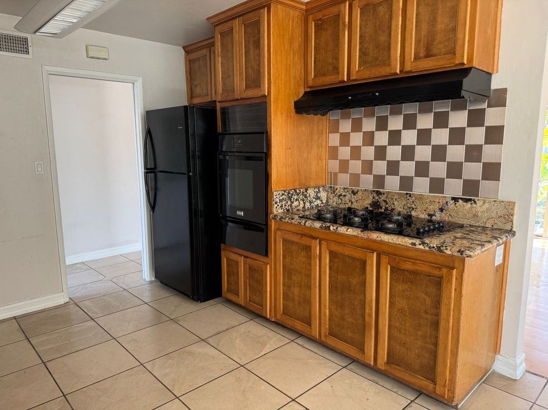 7025 Madrone Ave - Photo 3 of 5