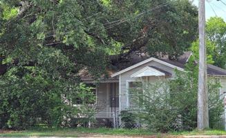 featured image of 2204 Texas Highway 3