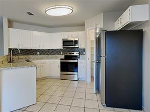 15810 Murrelet Court - Photo 3 of 7