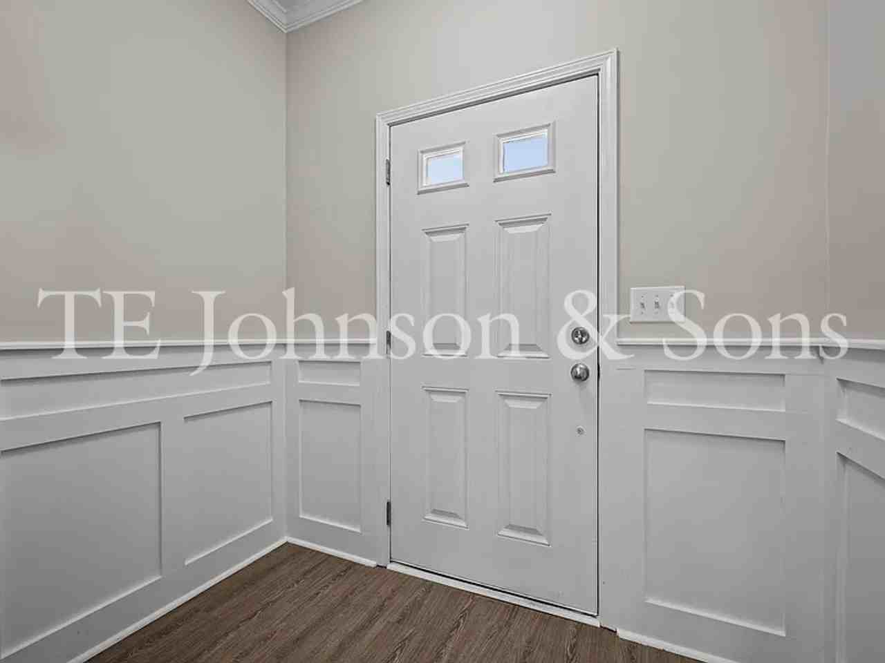 2668 Hartfield Commons Lane - Photo 3 of 39