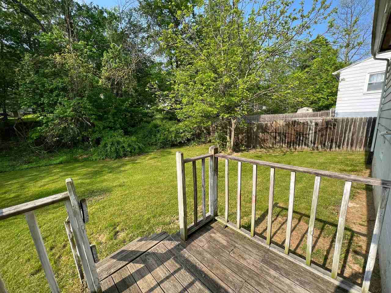 430 Dale Ave - Photo 2 of 14