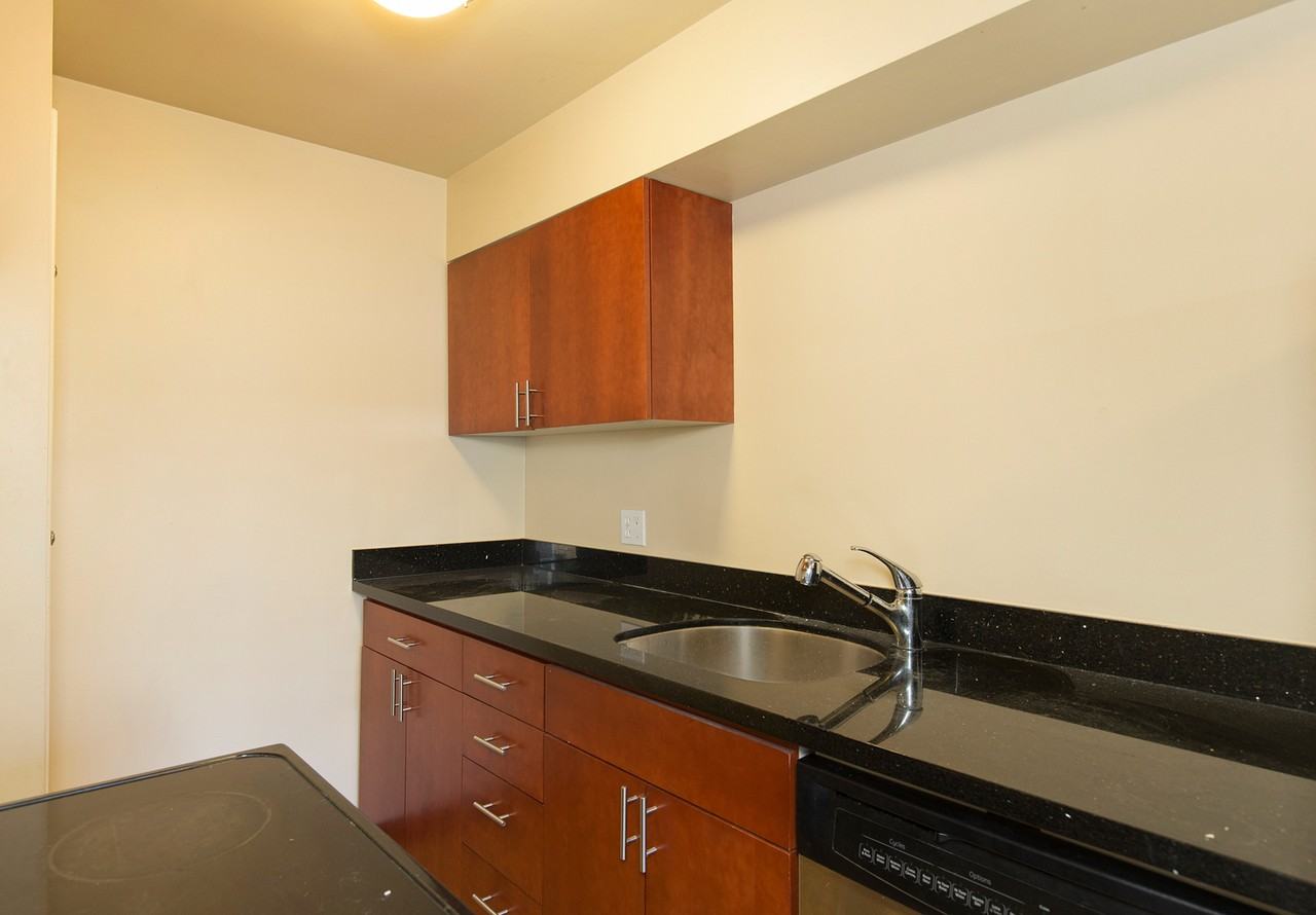 1205 Queen Anne Avenue North #106 - Photo 3 of 19