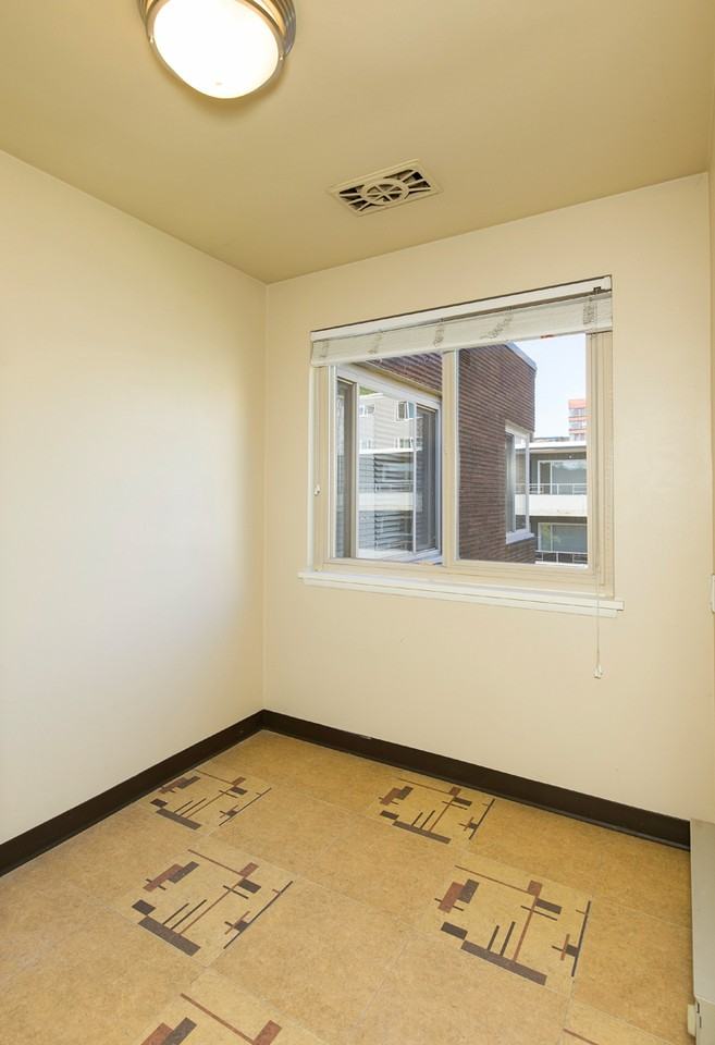 1205 Queen Anne Avenue North #106 - Photo 4 of 19