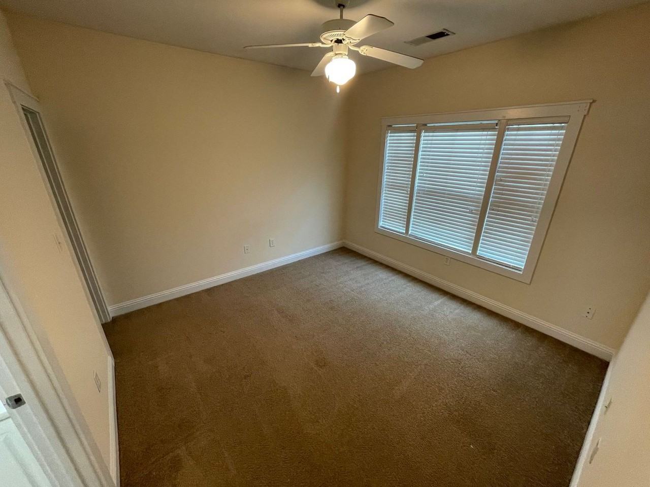 172 Ruth Dr - Photo 4 of 14