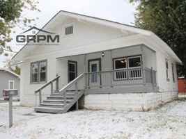 featured image of 1215 N Maple St