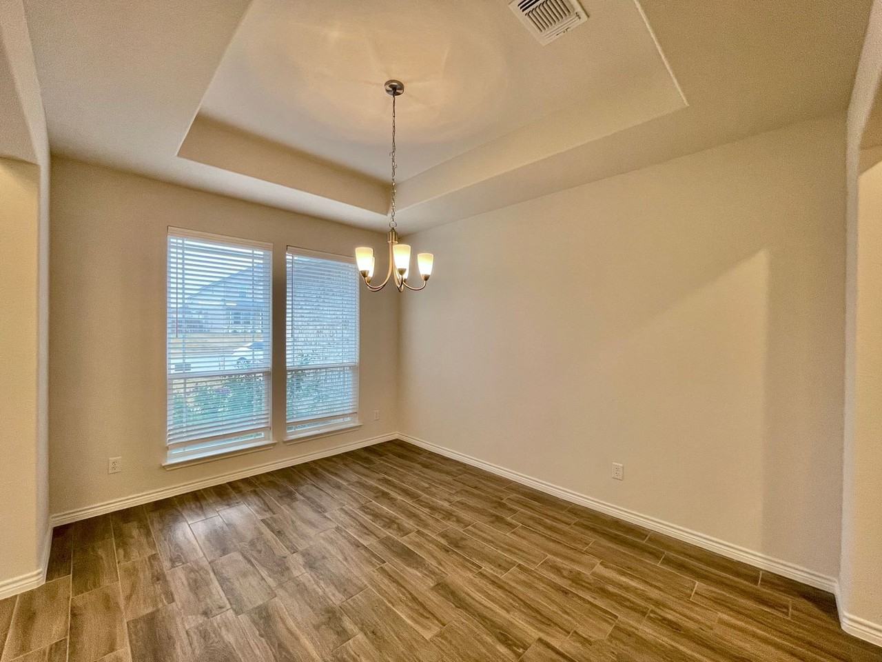 6305 Cordillera Dr - Photo 4 of 42