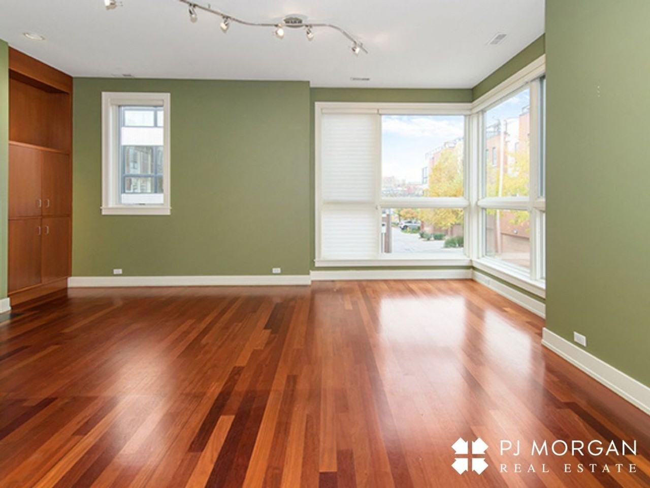 1145 Mayberry Plz - Photo 3 of 19