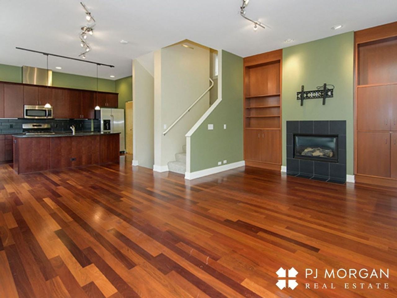 1145 Mayberry Plz - Photo 4 of 19