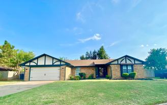 6524 Nw 123rd St - Photo 1 of 1