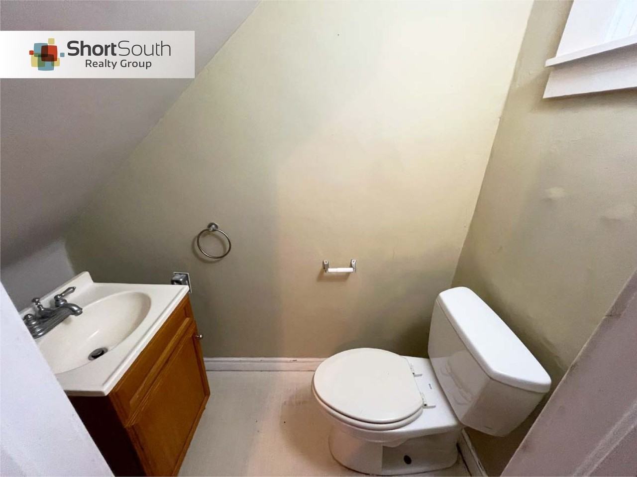 1123 Watson St Sw - Photo 5 of 13