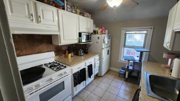 featured image of 921 Johnson St