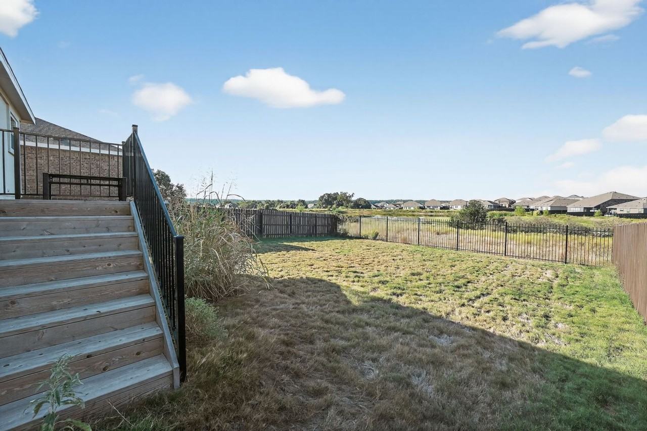 2420 Four Waters Loop - Photo 3 of 31